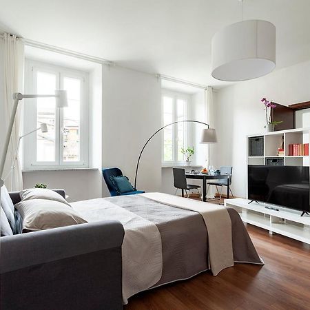 A Central Quiet Sunny Studio In Verbania Exterior foto